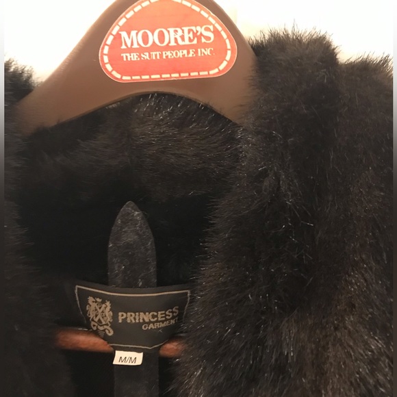 Princess Garment Women’s Faux Fur- Size Medium - Picture 6 of 13
